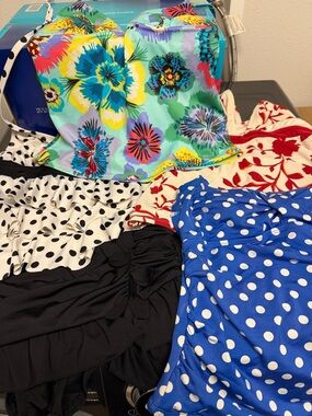 5 pieces Colorful Floral and Polka Dot Swimwear Bundle